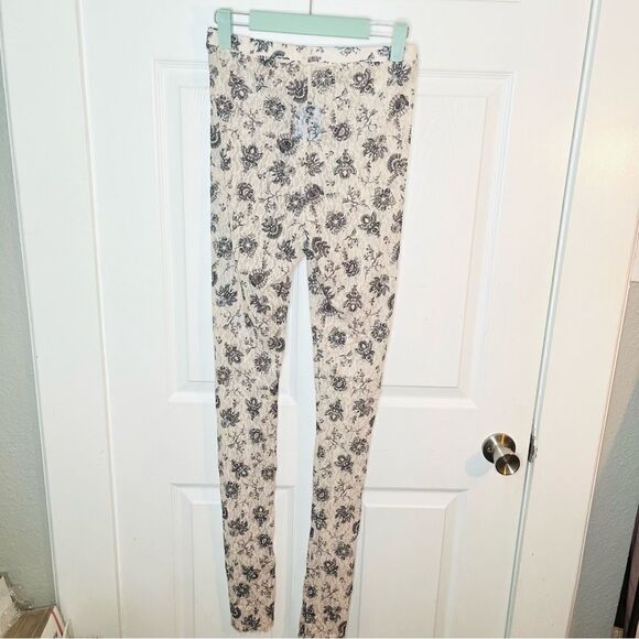 Free People Grey Floral Layered In Lace Footless Tights Chamoix Cream M NWT - Picture 8 of 11